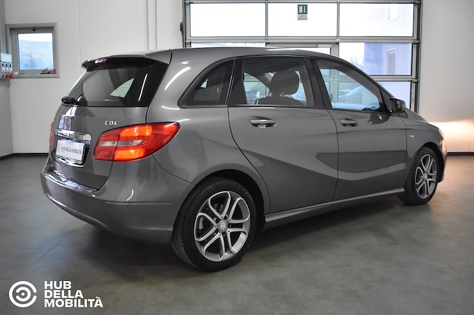 MERCEDES-BENZ B 180 CDI BlueEFFICIENCY Executive